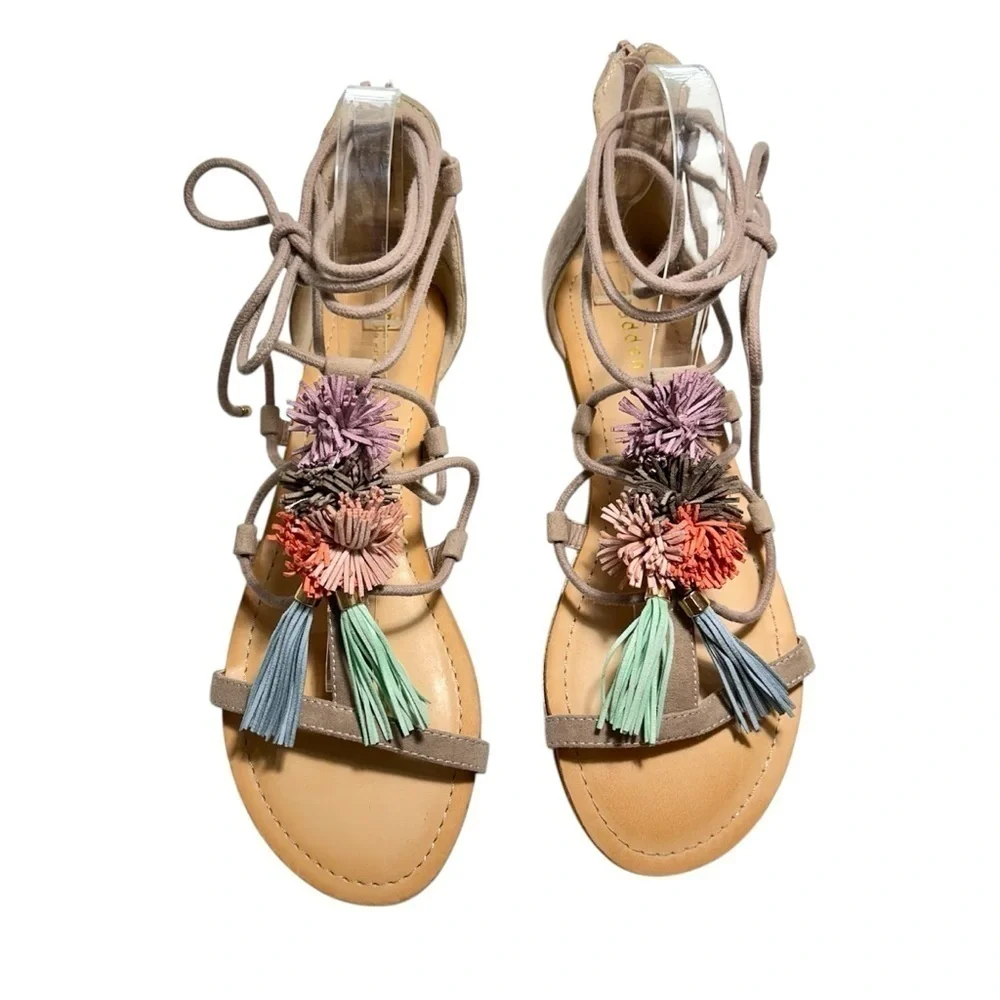 Madden Girl Sofun Lace-Up Gladiator Faux Raffia PomPom Tassel Sandals size 8.5